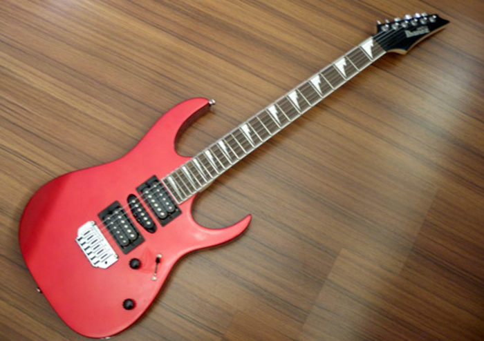 依班娜(ibanez grg170dx 24品小双摇电吉他 2015新款(苹果红色)